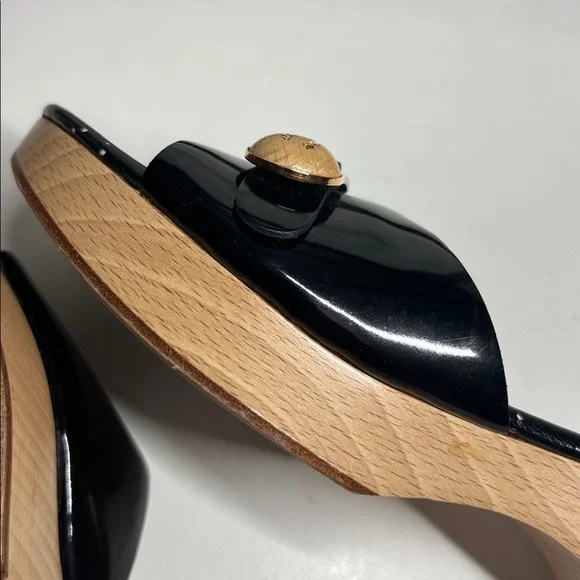 Chanel Patent Leather Wood Mule Wedges Slip On’s Logo Buckle Women's 7.5 B - Picture 15 of 16